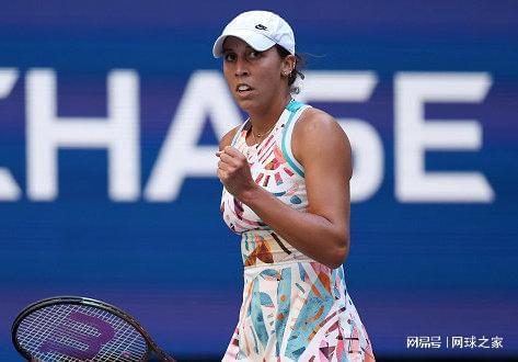 逆足双飞翼齐闪光！国米2500万先生3战逆袭，从水货逆袭球迷宠儿