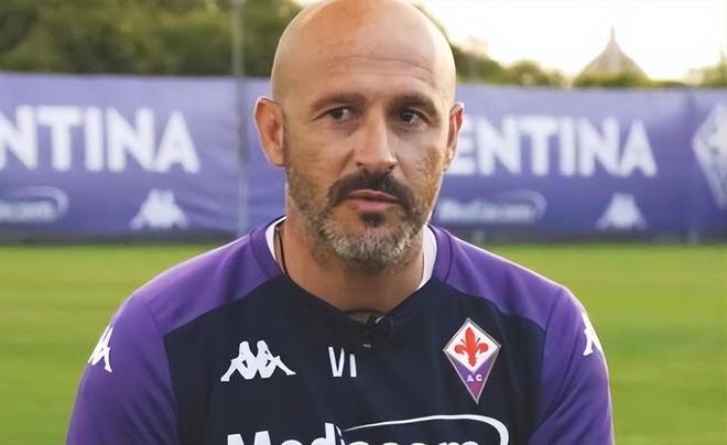 阿斯：C罗肘击可能被认定为暴力行为，将会禁赛至少三场比赛