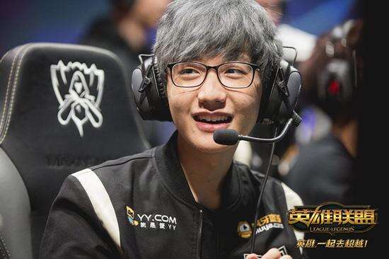 里弗斯称亚历山大若为美国人将成NBA最大牌球星